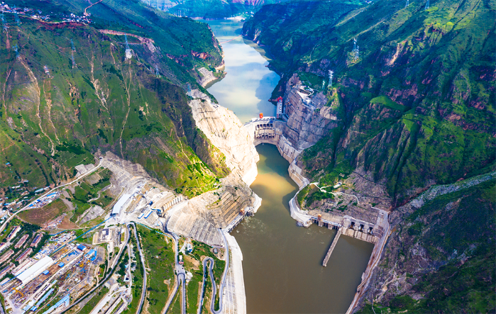 三峡集团长江干流梯级水库全力迎战汛期