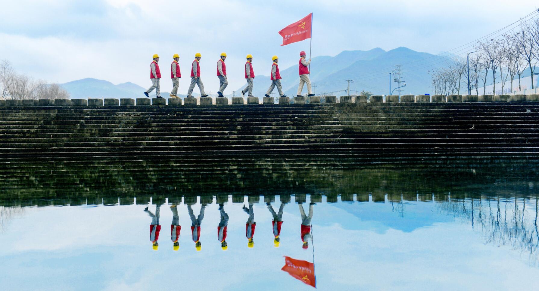 “浙”五年“红村”的万千气象