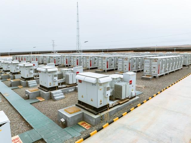 储能200MW/800MWh!国内最大电化学储能电站全容量并网投运