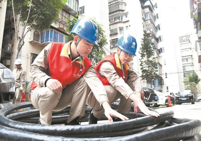 国网福建电力公司建强电网优化服务助力经济社会发展